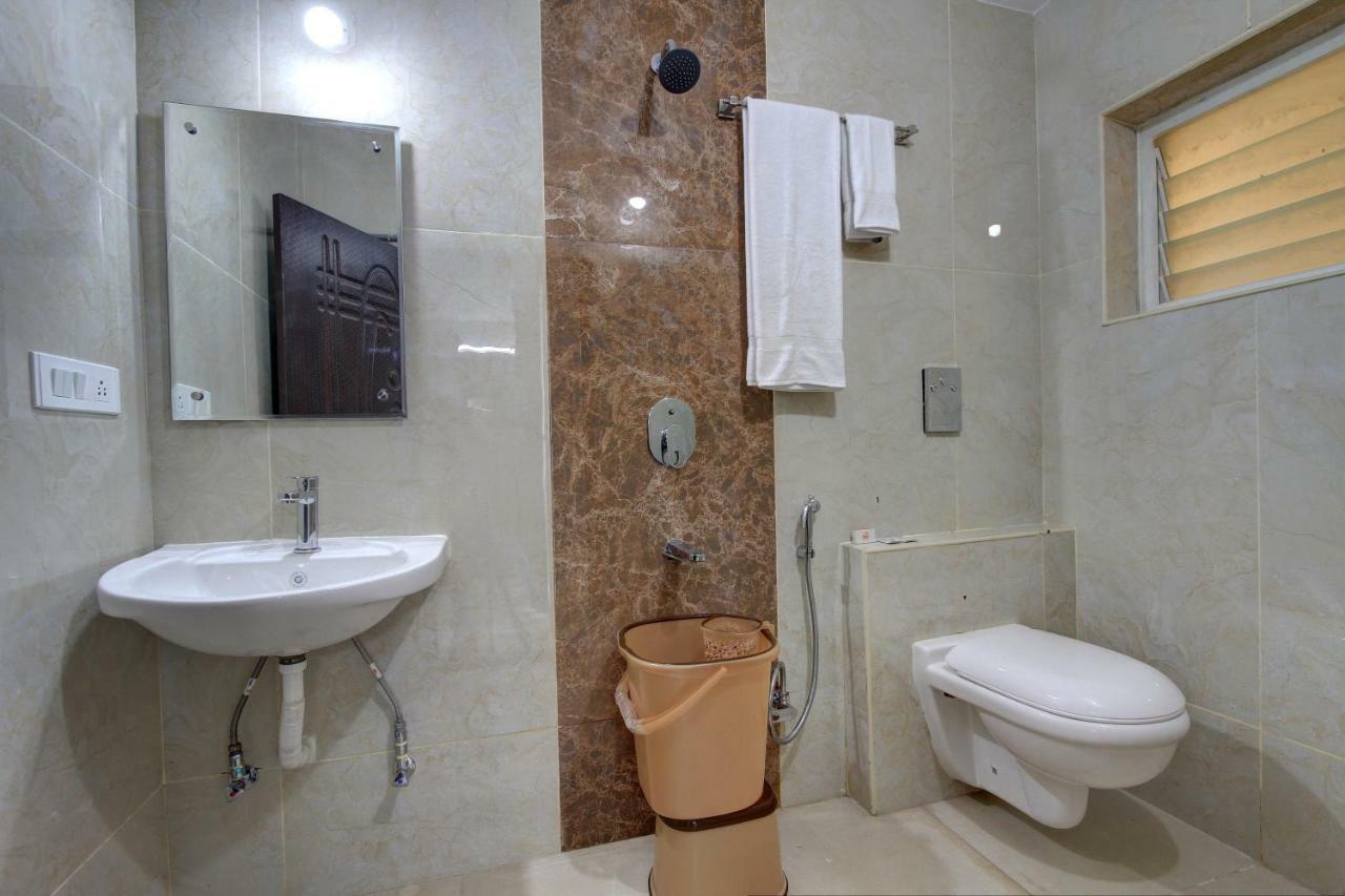 Orange Suites & Inn Near Bangalore Airport Devanahalli Bagian luar foto