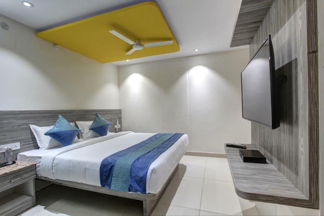 Orange Suites & Inn Near Bangalore Airport Devanahalli Bagian luar foto
